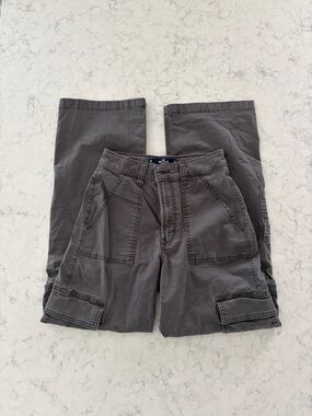 Hollister Women’s Charcoal Cargo Pants